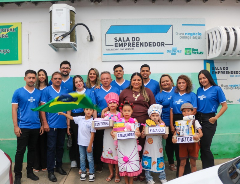 Inovao marca Desfile Cvico de Boa Ventura com peloto do Sebrae/Sala do Empreendedor
